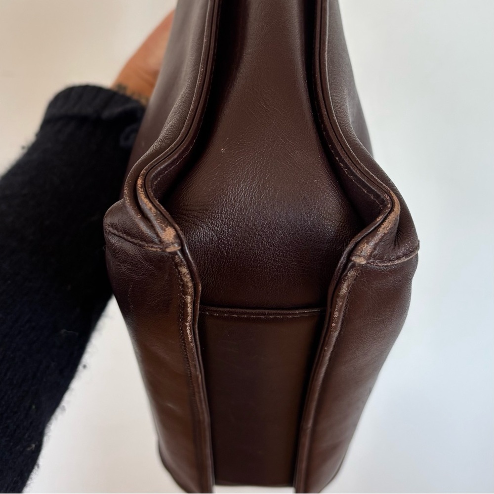 GIVENCHY Whip Rich Brown Leather Shoulder Bag - Picture 9 of 17